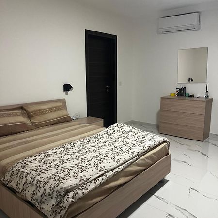 Luqa 3 Bedroom Penthouse T Exterior photo